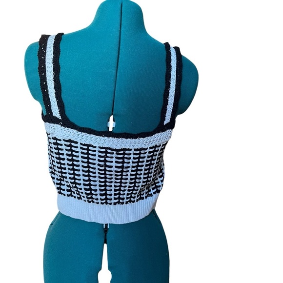 Maeve Anthropologie Old Money Beachy Chunky Knit Wide Strap Crop Top - Picture 2 of 5